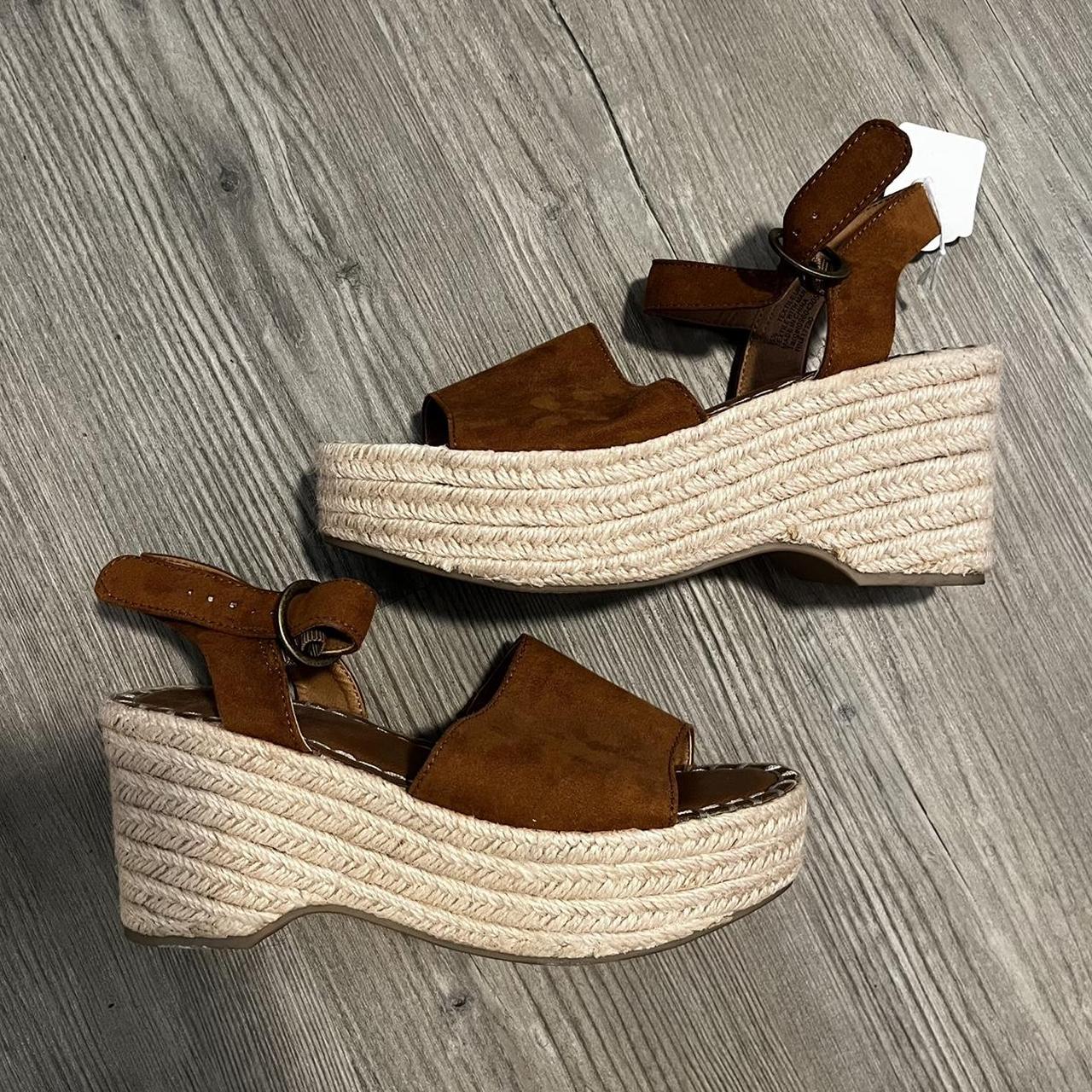item listed by skinbluez