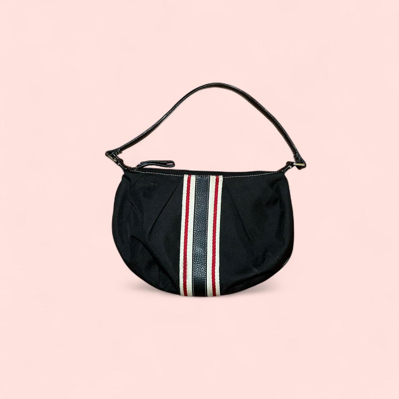 item listed by nonewshowroom