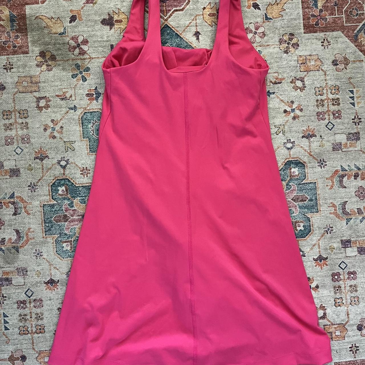 old navy athletic dress only worn twice in great... - Depop