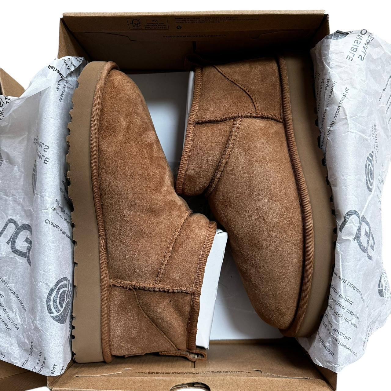 NEW IN shops BOX Ugg Ultra Mini Boots Size 9 Chestnut