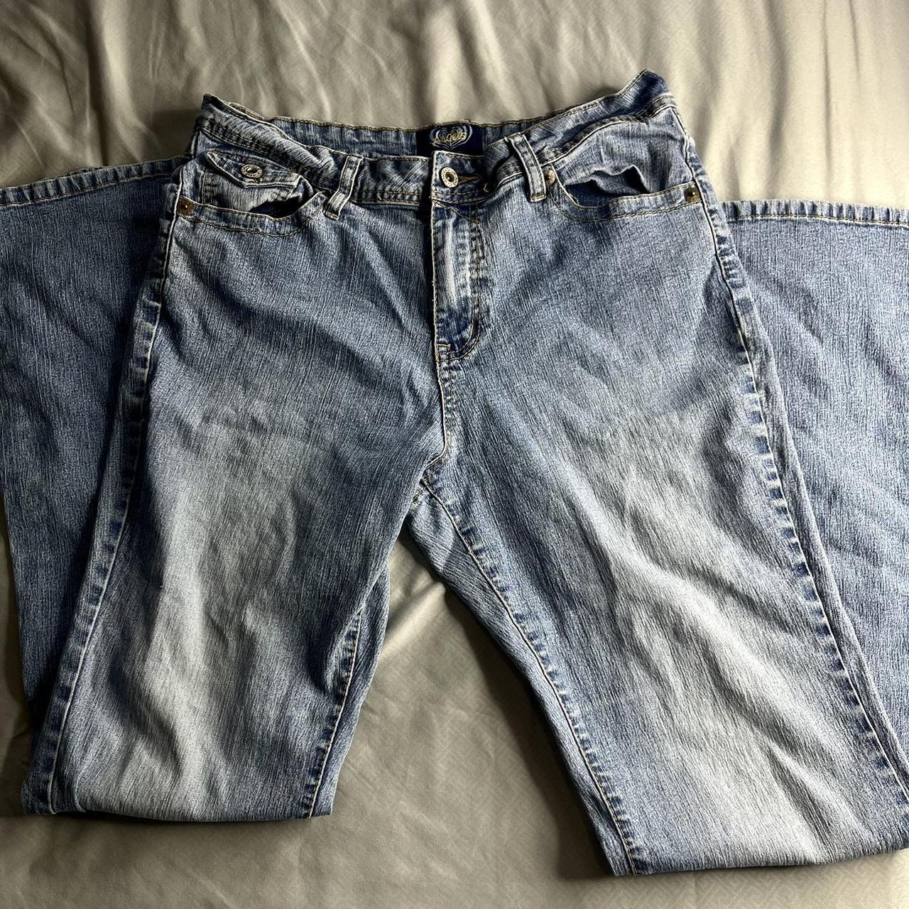 vintage flared blue jeans🫶🏾 They are not low rised... - Depop