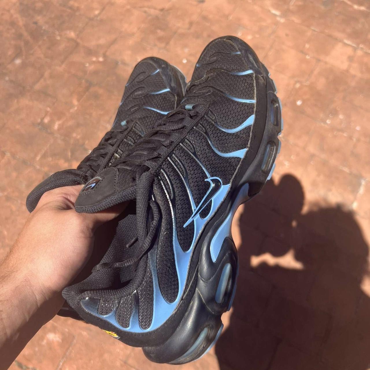 tn blue nike