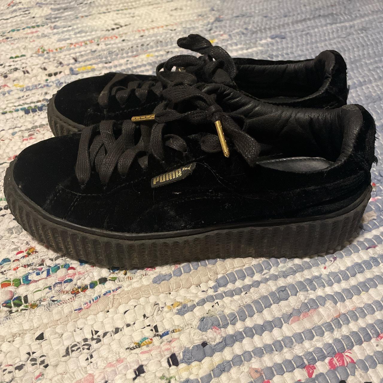 BLACK VELVET PUMA x FENTY Size 7 loved but in great