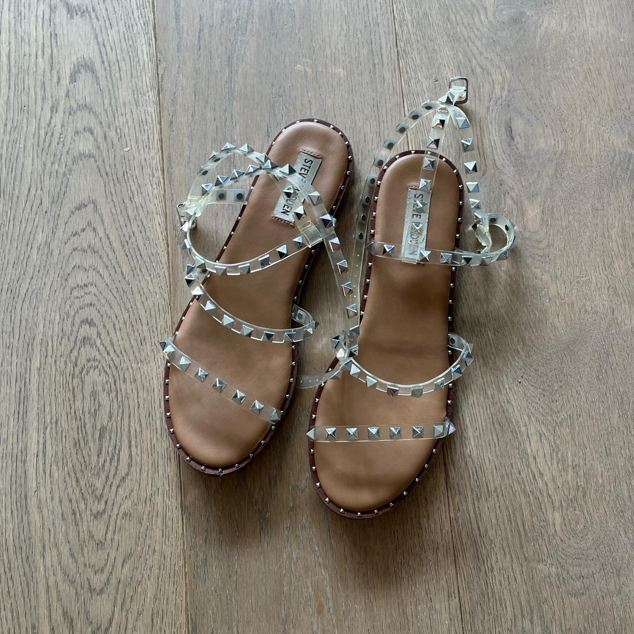 Steve madden silver sales flat sandals