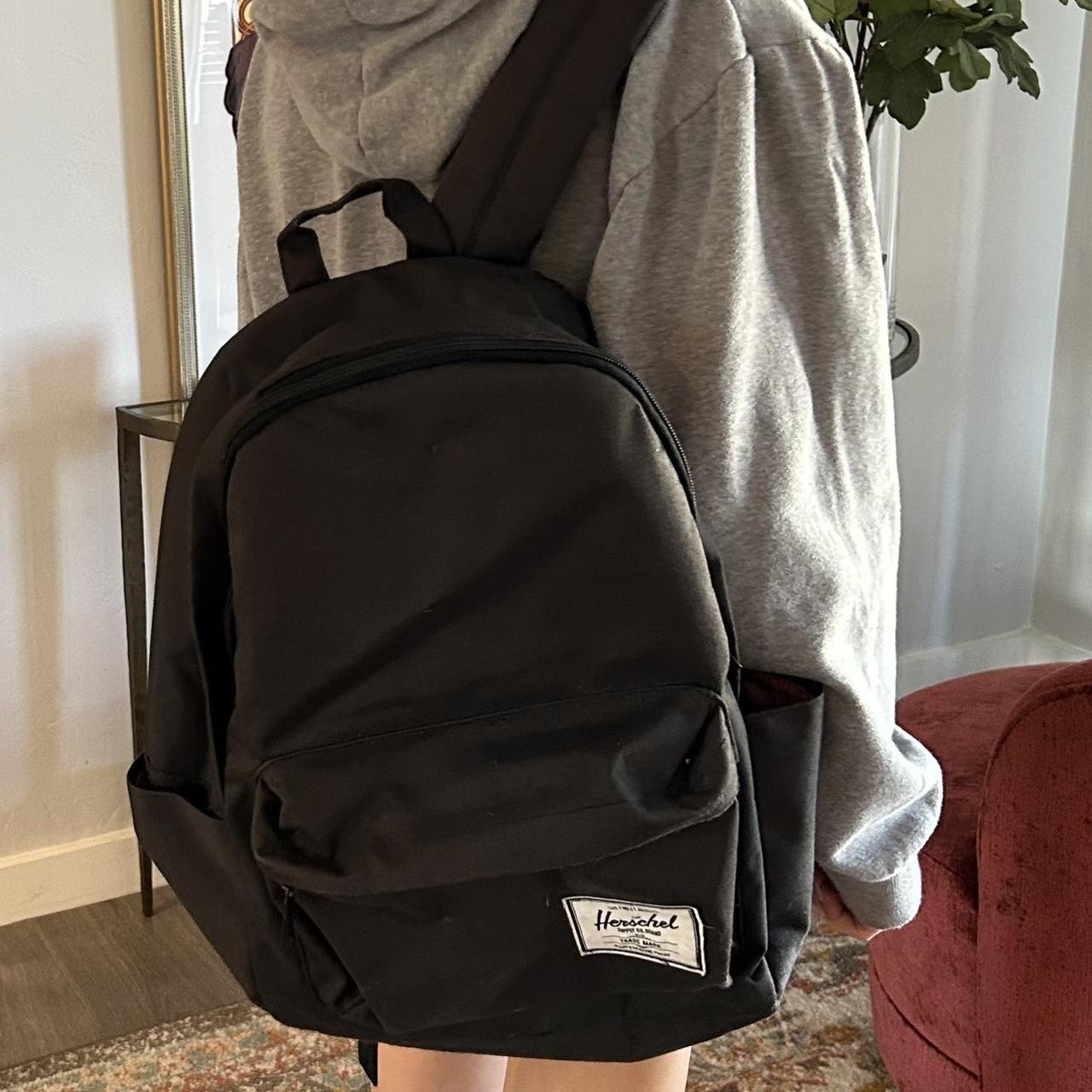Herschel Women's Black Bag Depop
