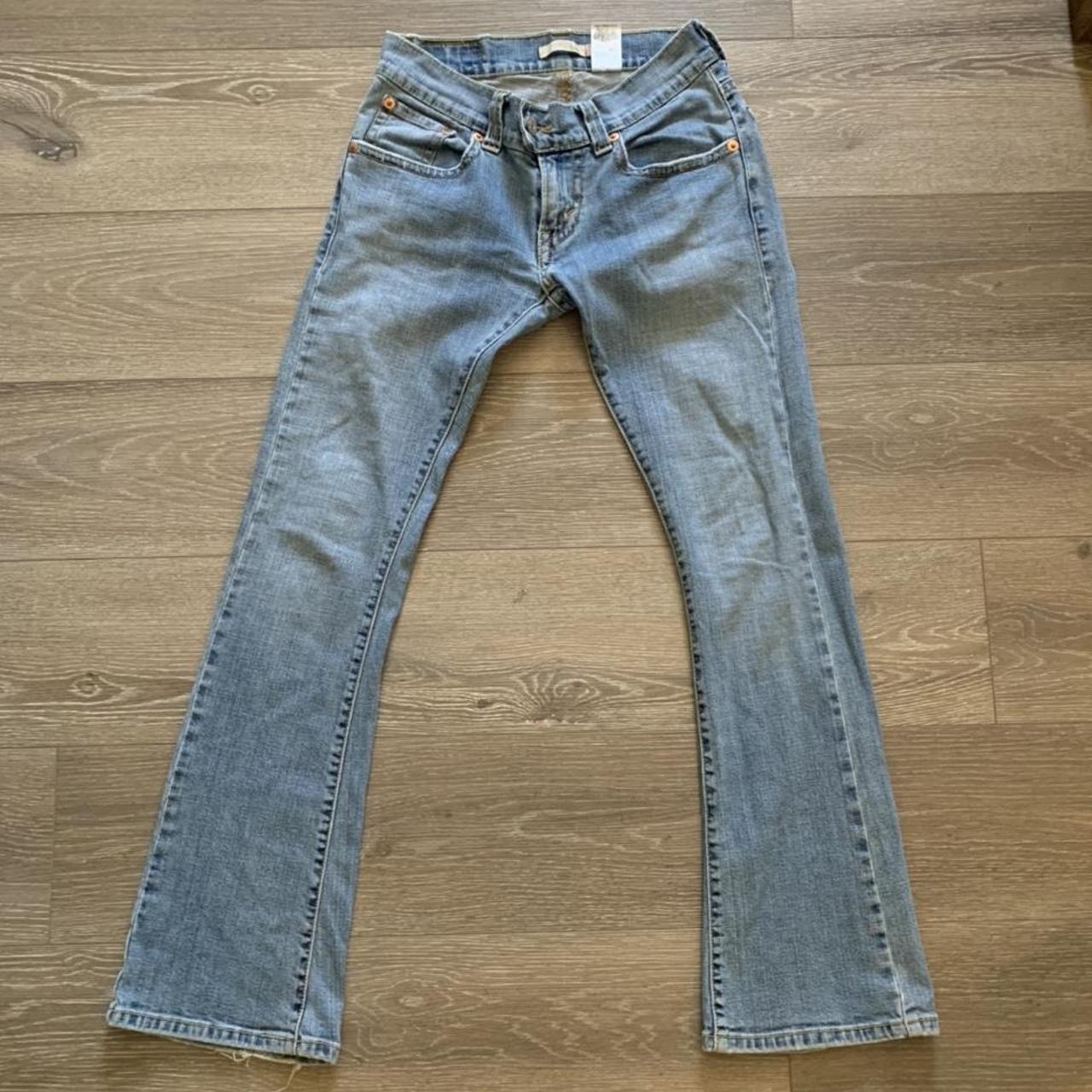 Levi bootcut jeans low flare 542 size 4M