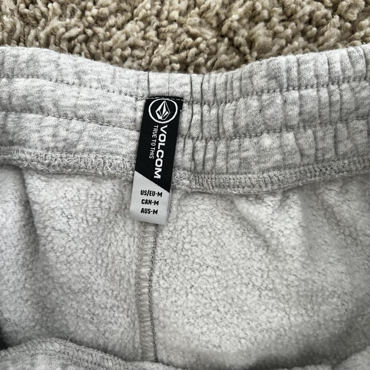 Volcom Men's Shorts - Grey - M – Volcom grey and … - image 3