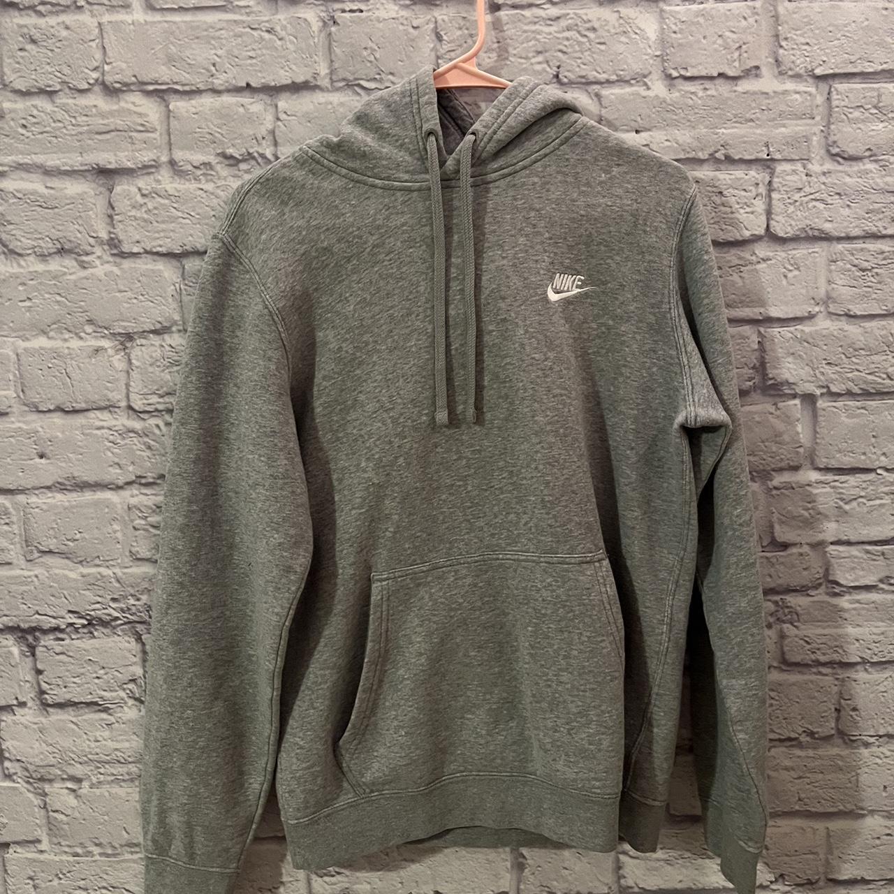 light grey nike hoodie - Depop