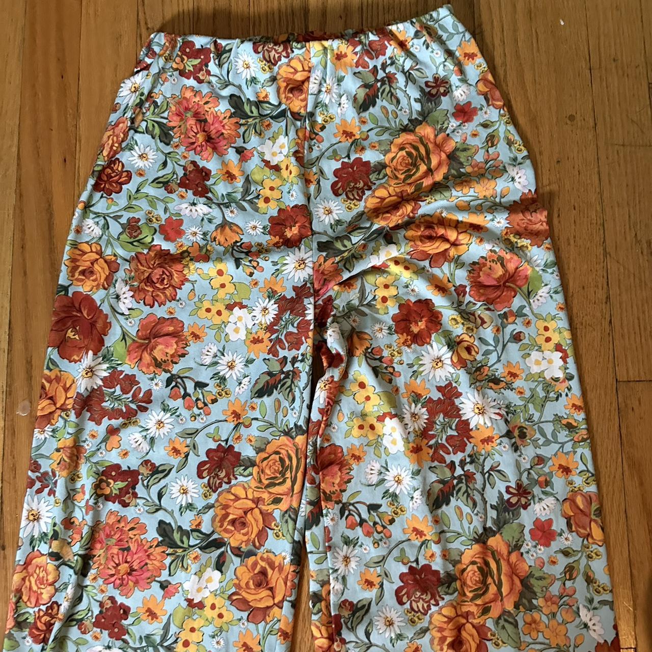 Zara straight leg pants with flowers #Zara... - Depop