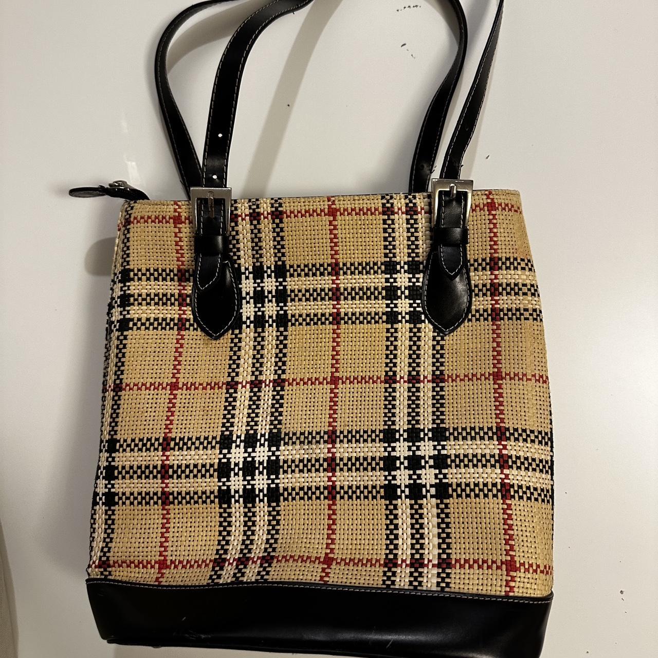 Burberry Women's Bag (2)