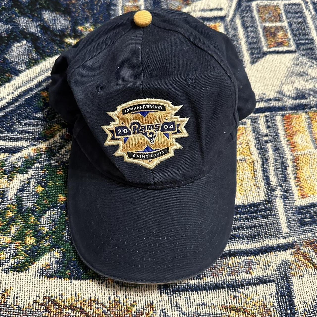 This vintage Los Angeles Rams hat is in excellent - Depop