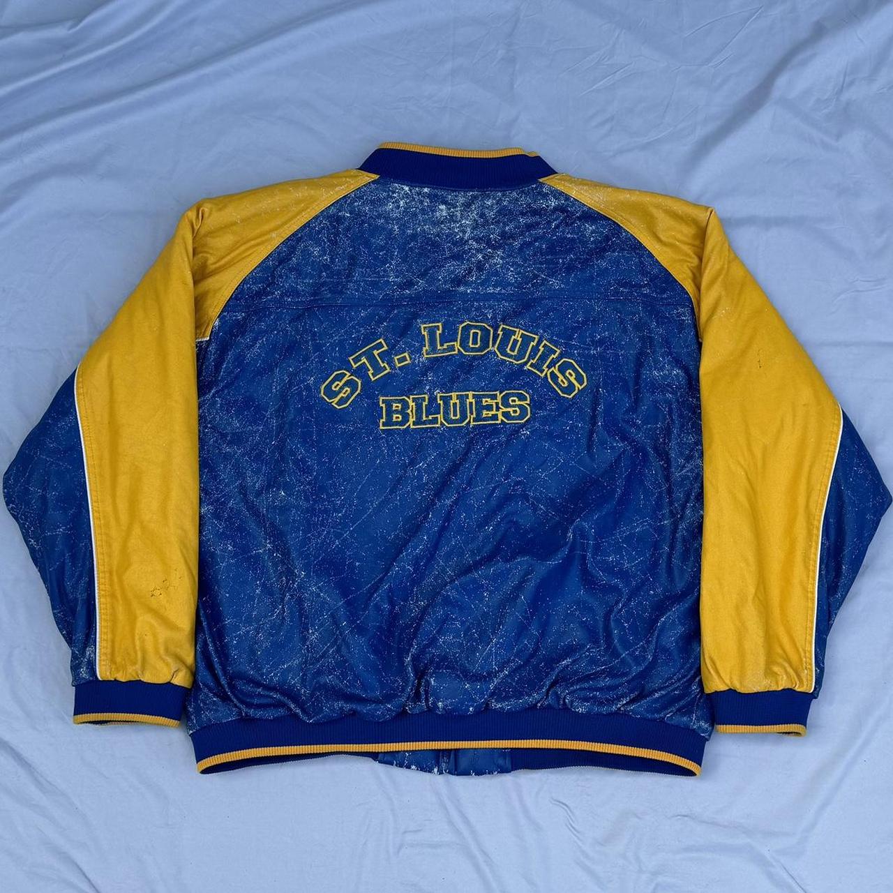 item listed by dames_dolla_thrift
