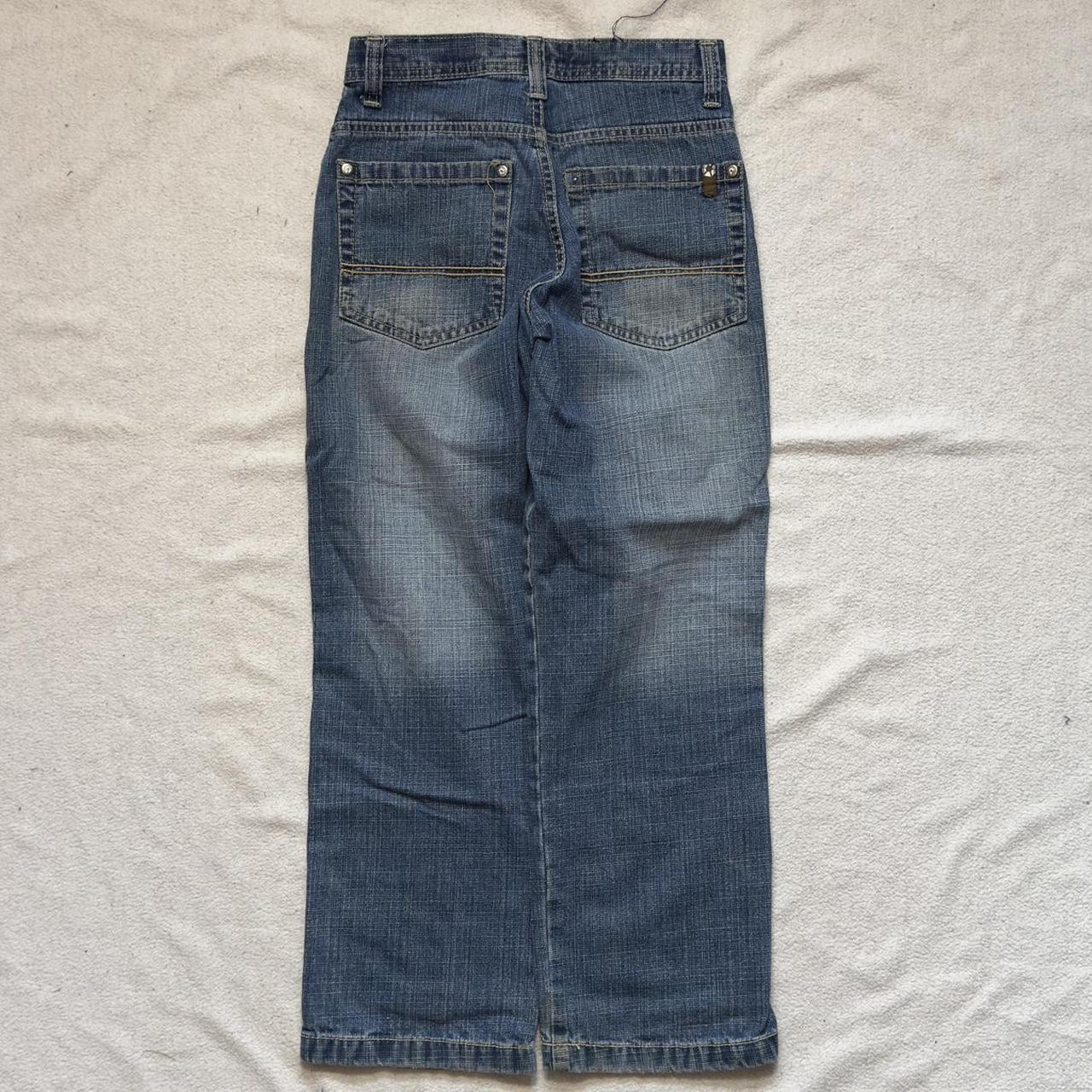 item listed by dames_dolla_thrift