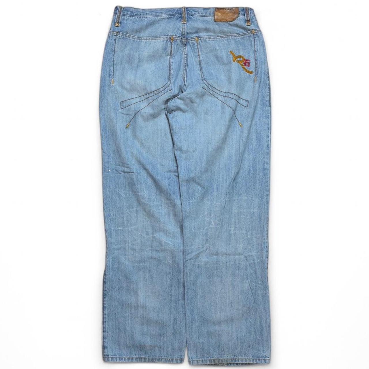 item listed by dames_dolla_thrift