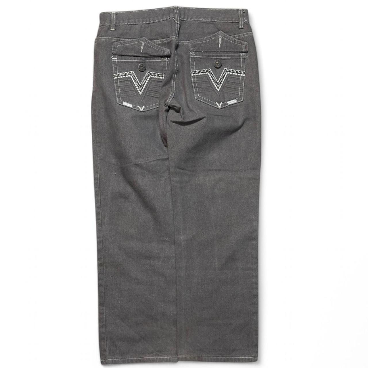 item listed by dames_dolla_thrift