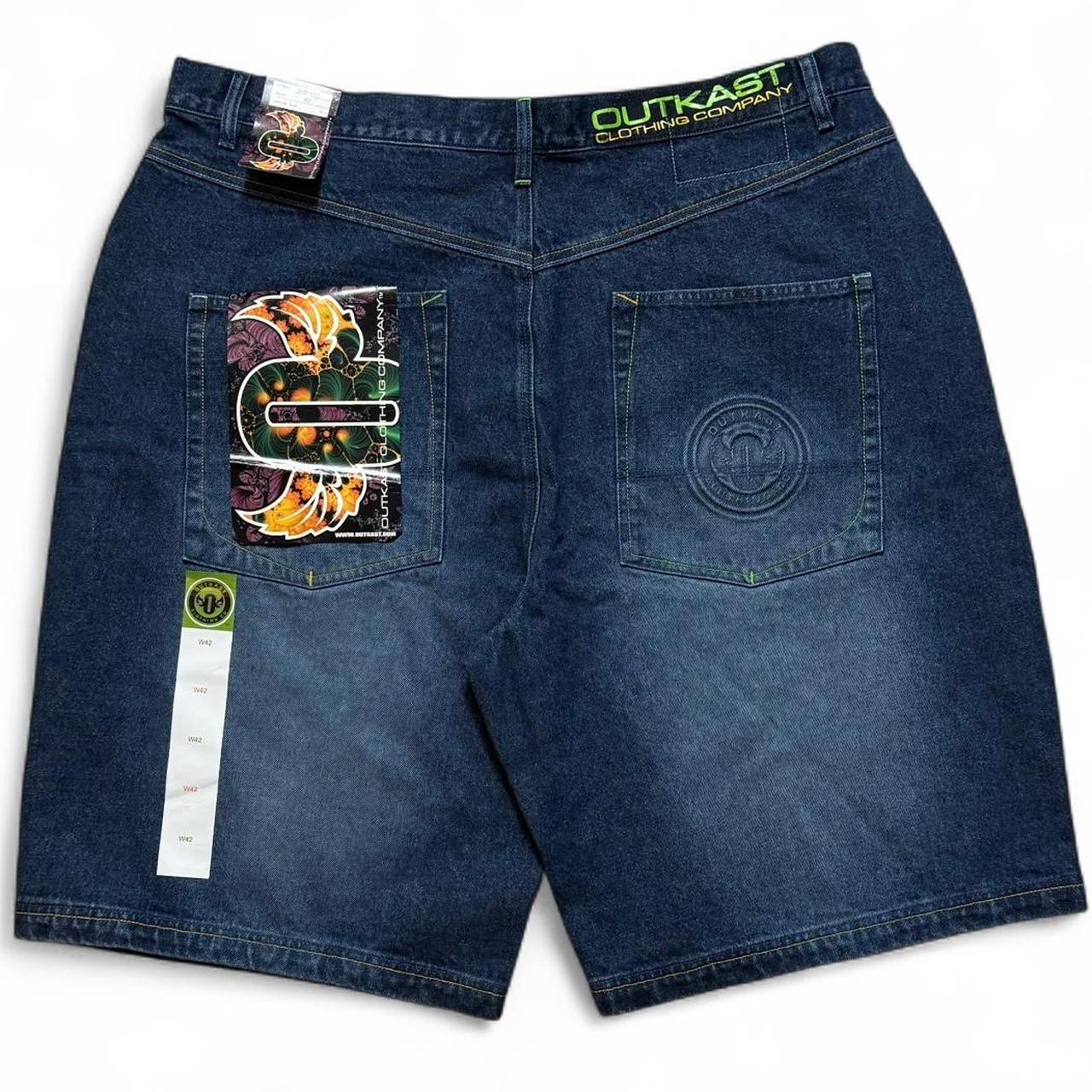 item listed by dames_dolla_thrift