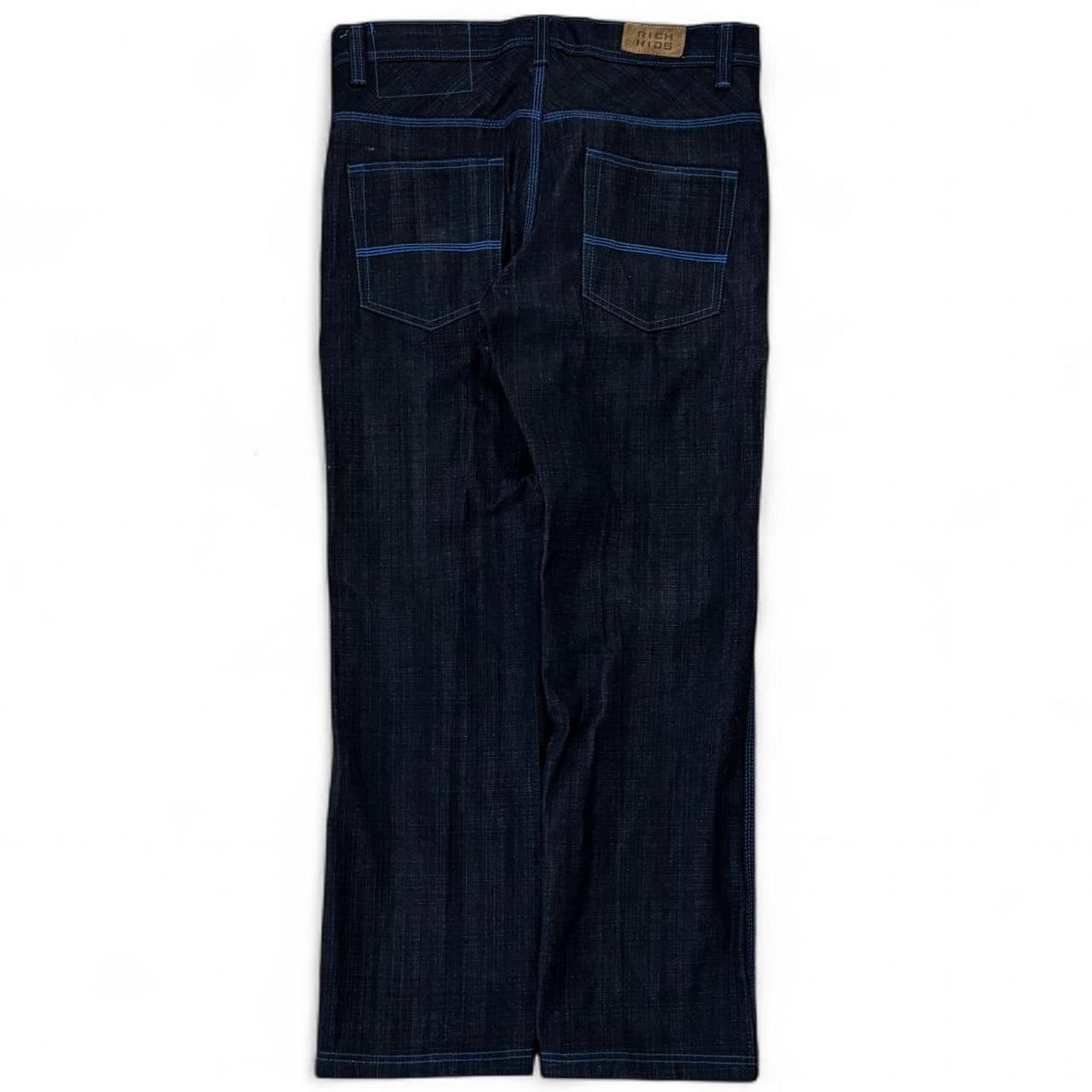 item listed by dames_dolla_thrift
