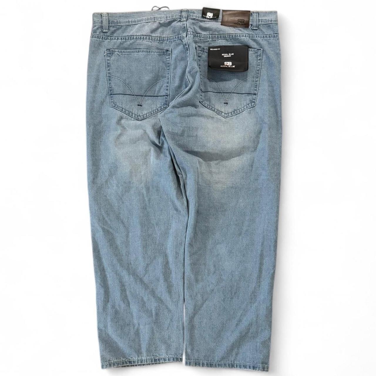 item listed by dames_dolla_thrift