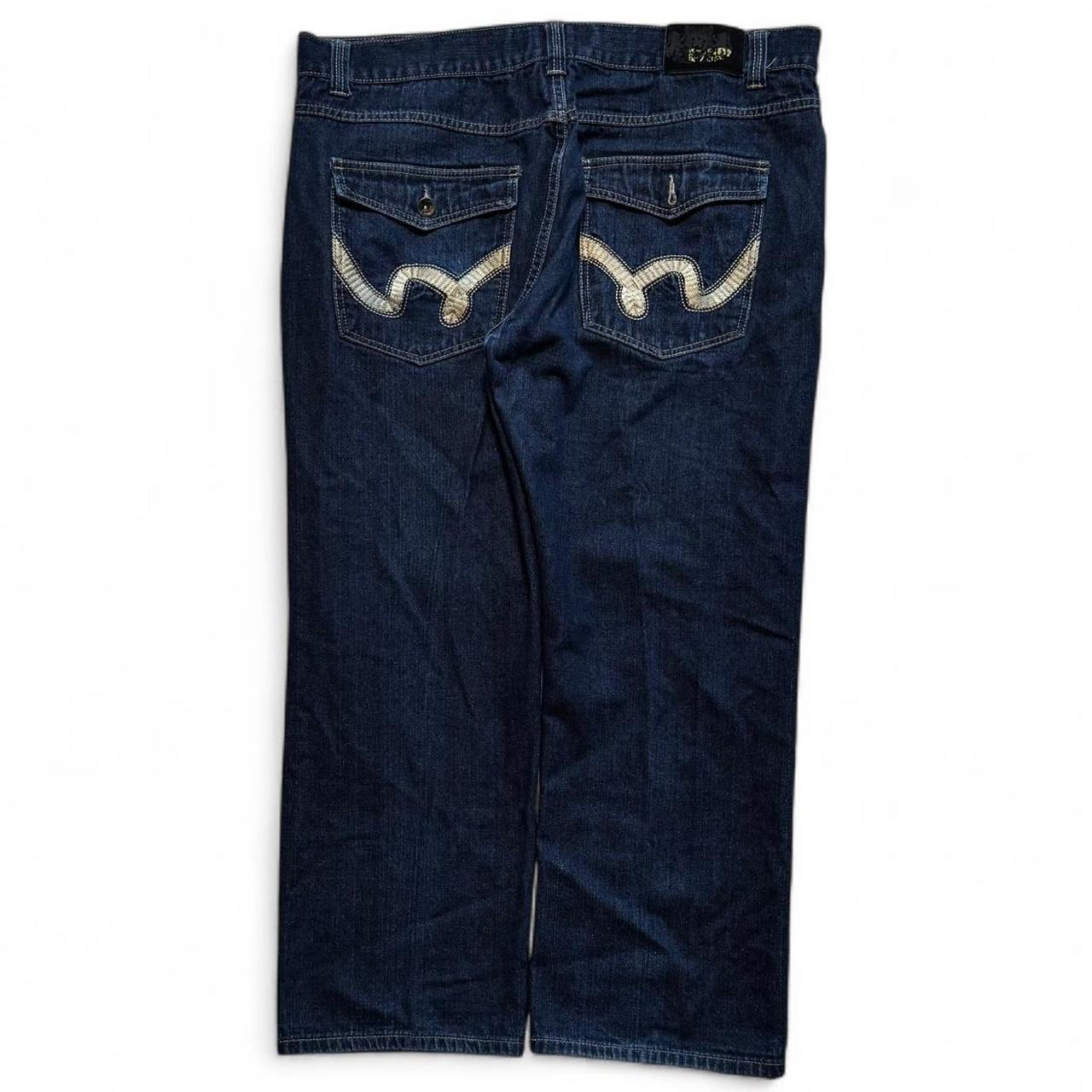 item listed by dames_dolla_thrift