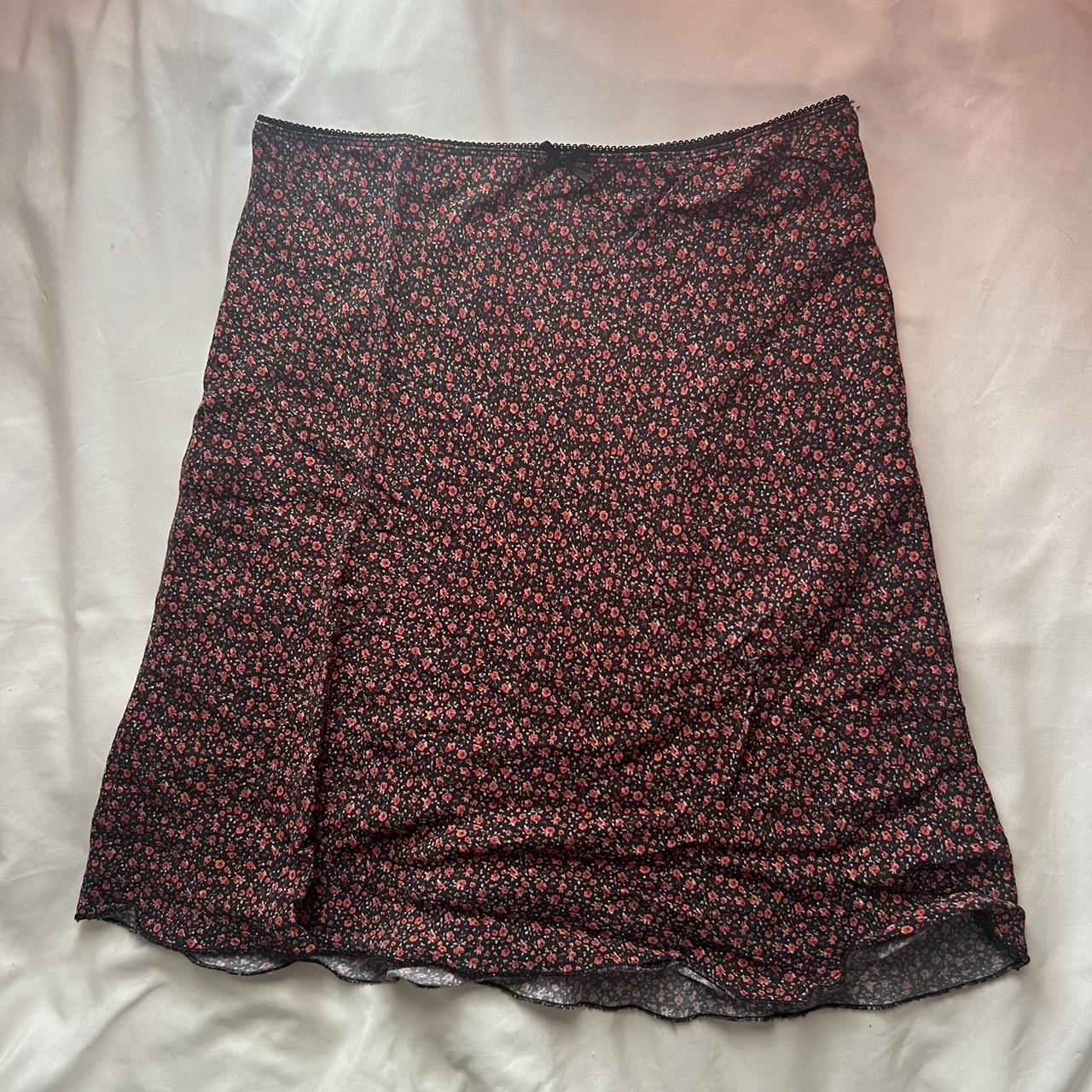 Floral midi skirt brandy melville best sale