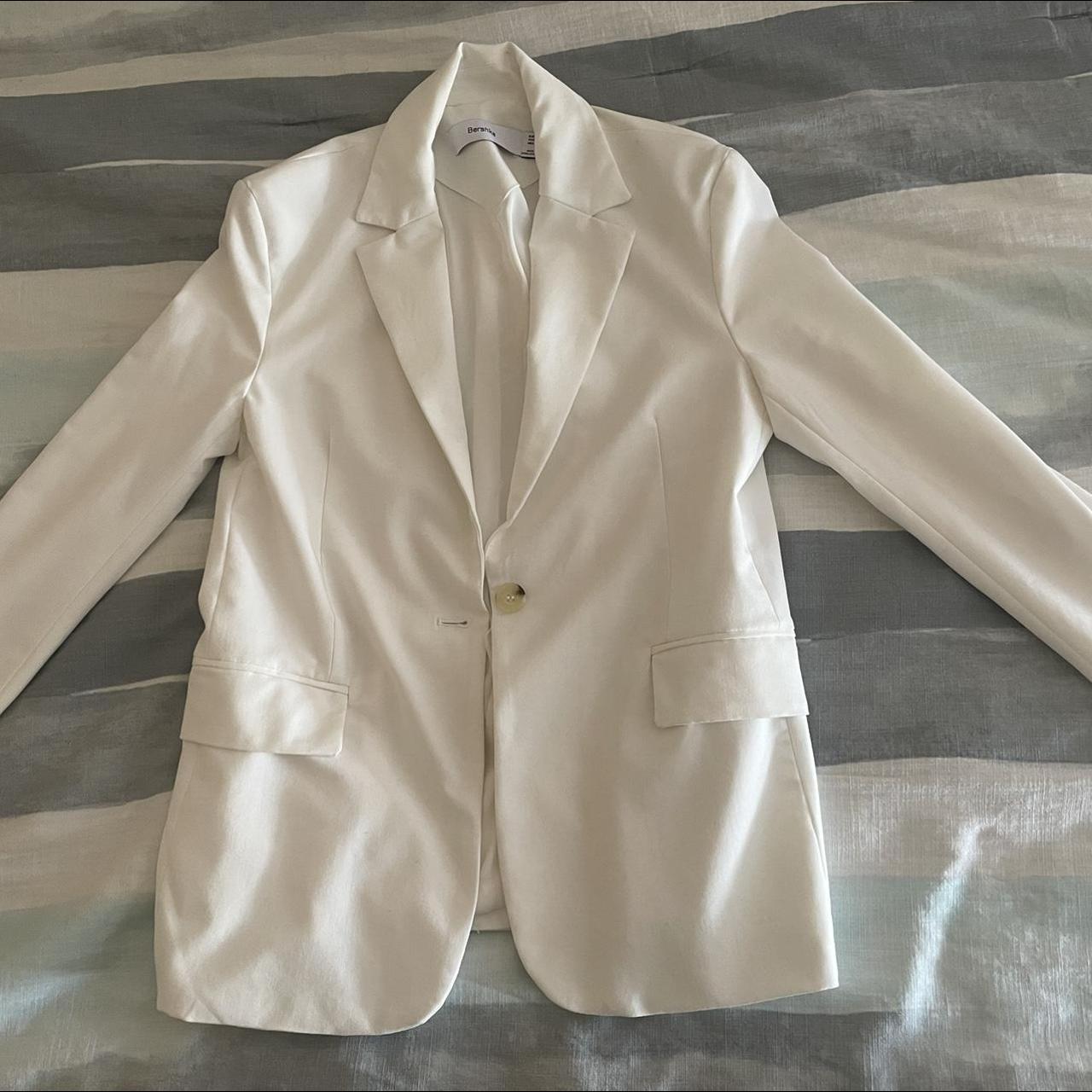 bershka white blazer - repop, i worn it once to a... - Depop