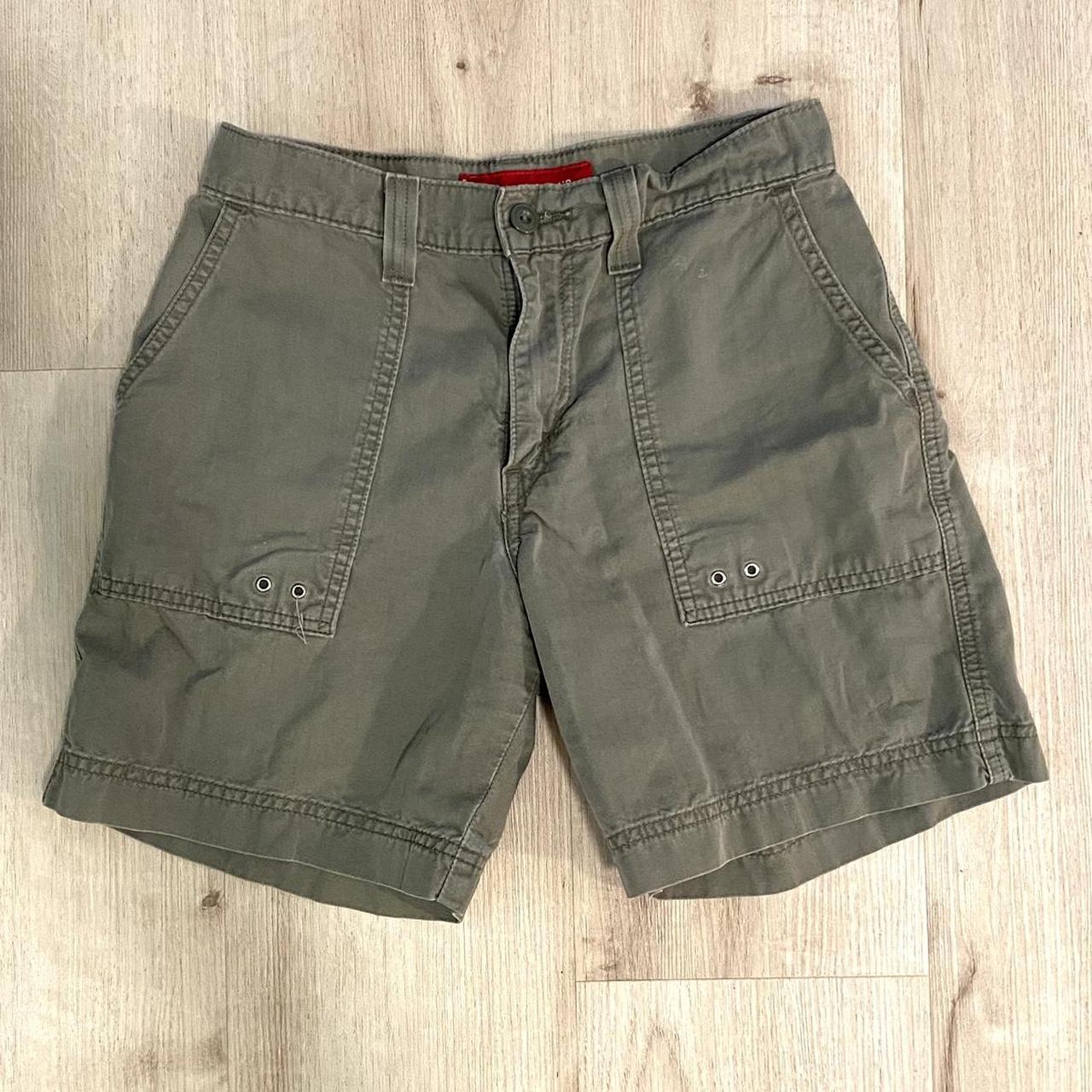 Khaki levi hot sale shorts