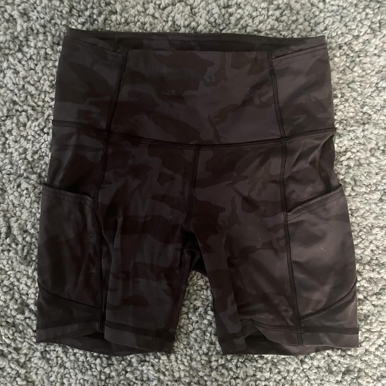 lululemon camo biker shorts! the tag is ripped out...