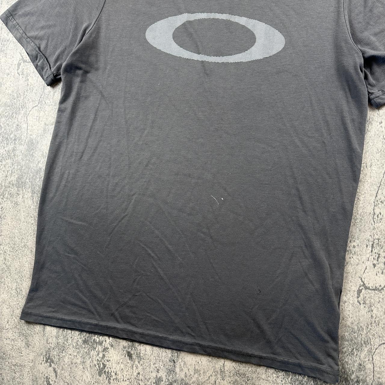 Oakley Men's T-shirt - Grey/Multi - L – Dark Gray Oakley T