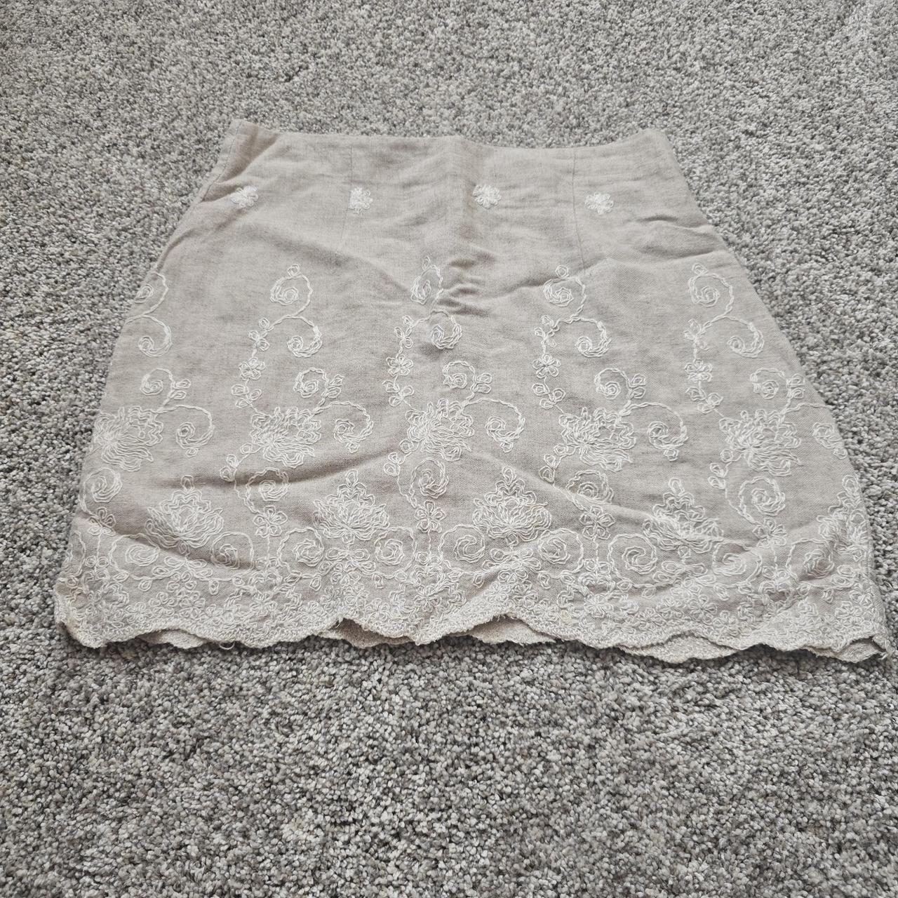 Women's Skirt - Cream/White - 7 – Cream mirrior b… - image 1
