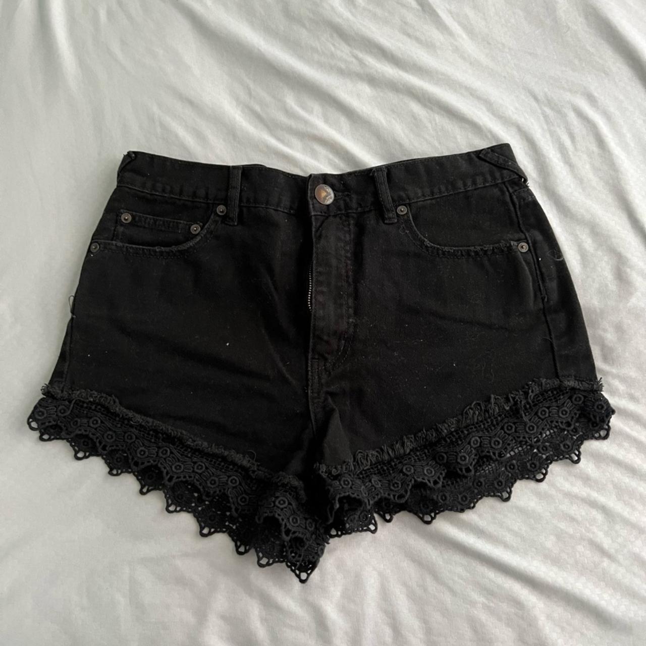 Black denim shorts with lace trim hotsell