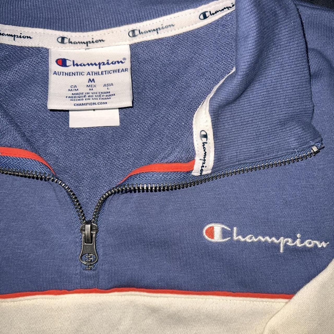Champion Women's Cream and Blue Sweatshirt (2)