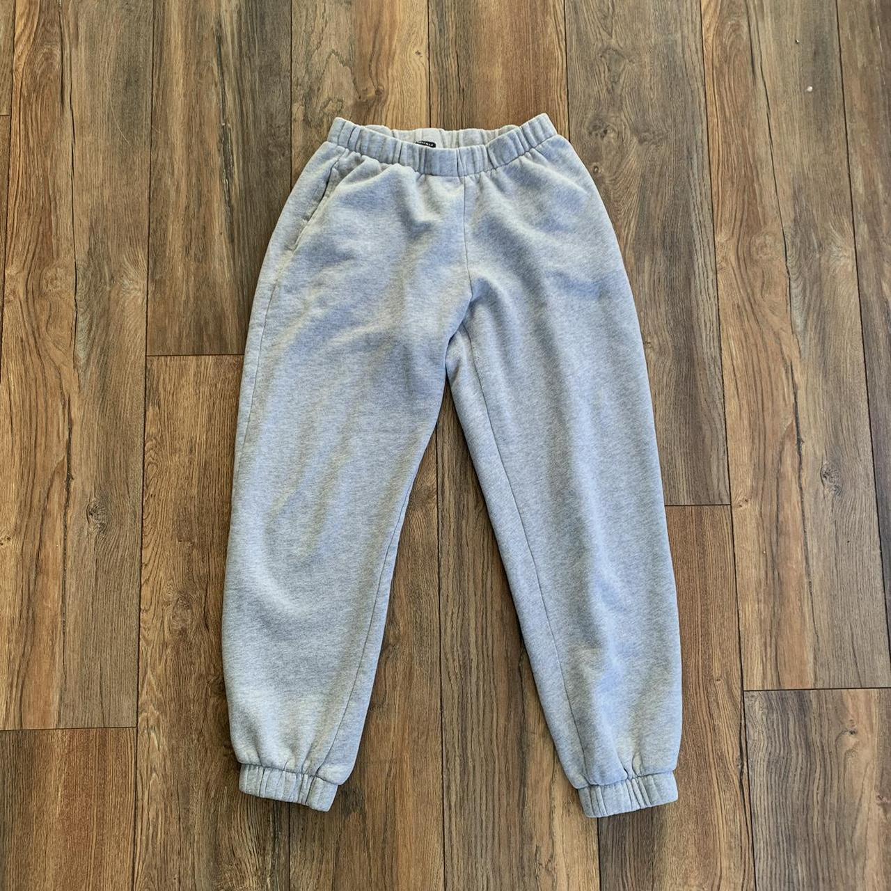 Brandy Melville Set • Brandy Melville Christy Hoodie • Brandy Melville Rosa  Sweatpants for Sale in Moreno Valley, CA - OfferUp