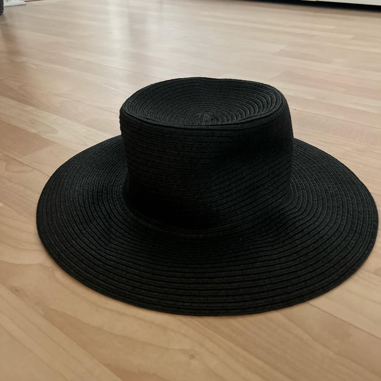 Old Navy Women's Hat Depop