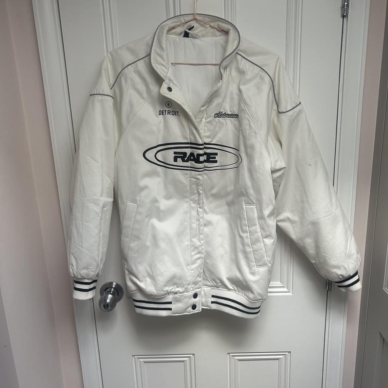 white bomber jacket oversized size xxs