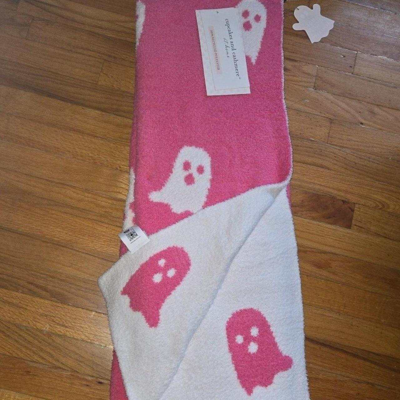 CUPCAKES AND CASHMERE White PINK Ghost Blanket deals Halloween