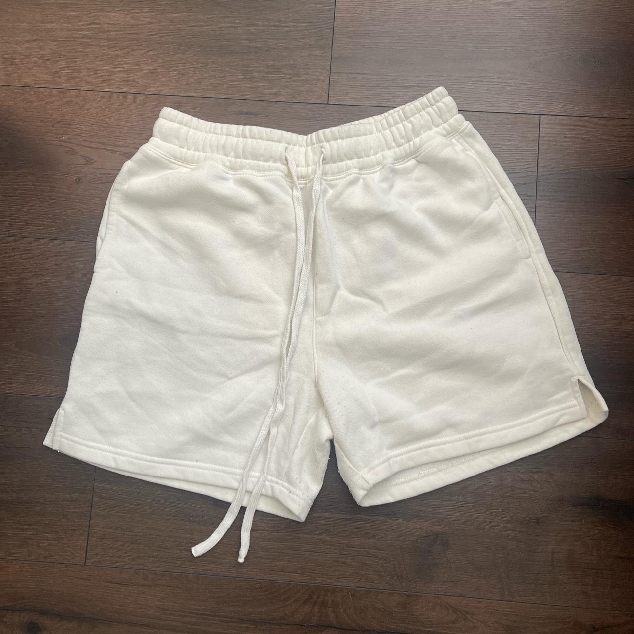 White Forever 21 shorts never worn Depop