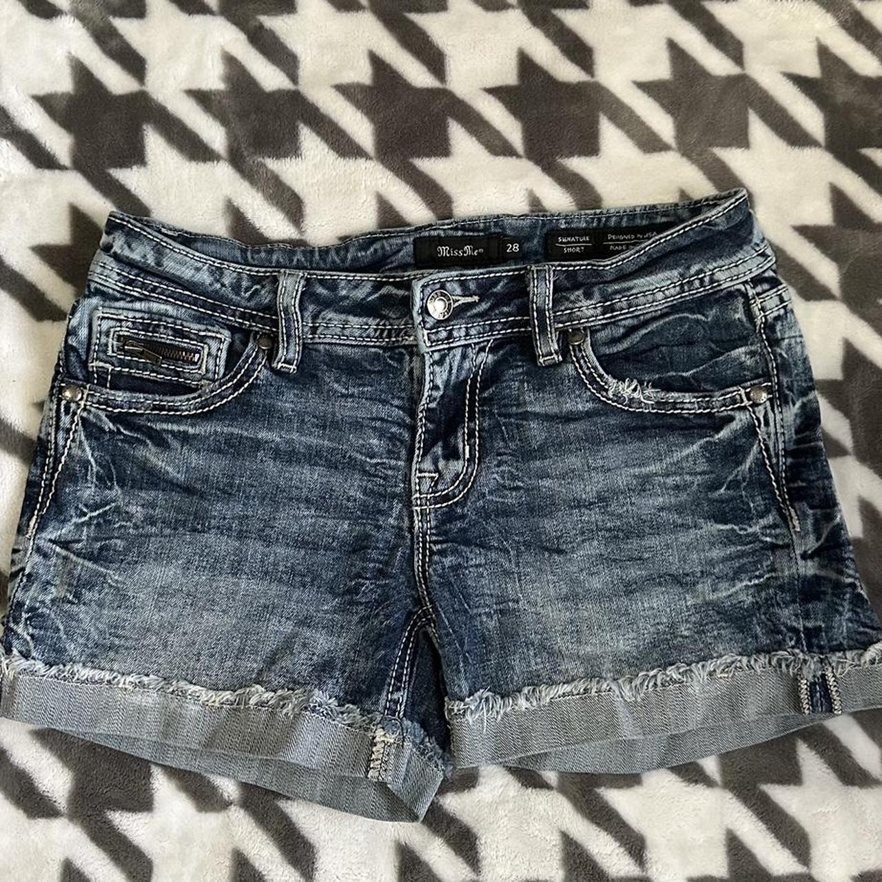 item listed by lmvv