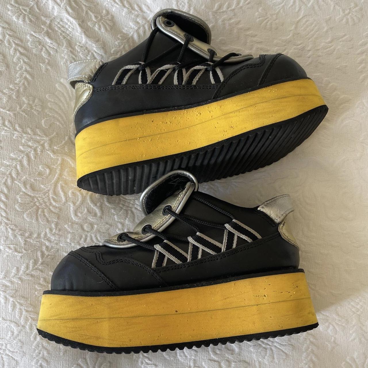 Swear London Women's Black and Yellow Trainers | Depop