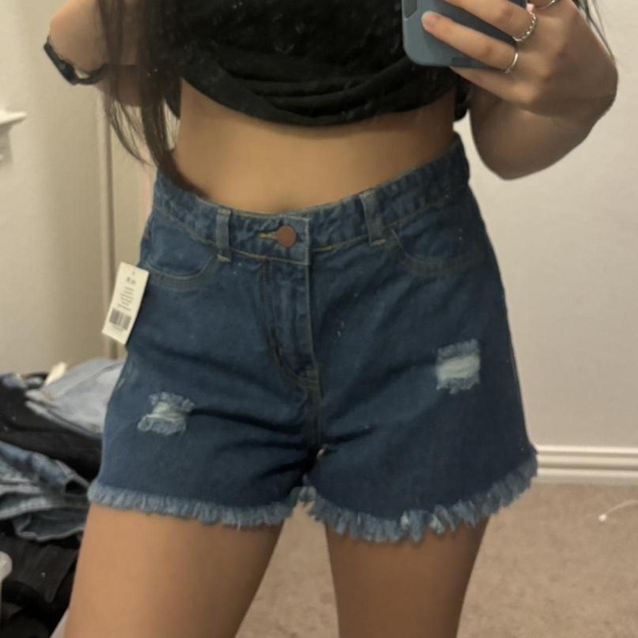 item listed by breesscloset