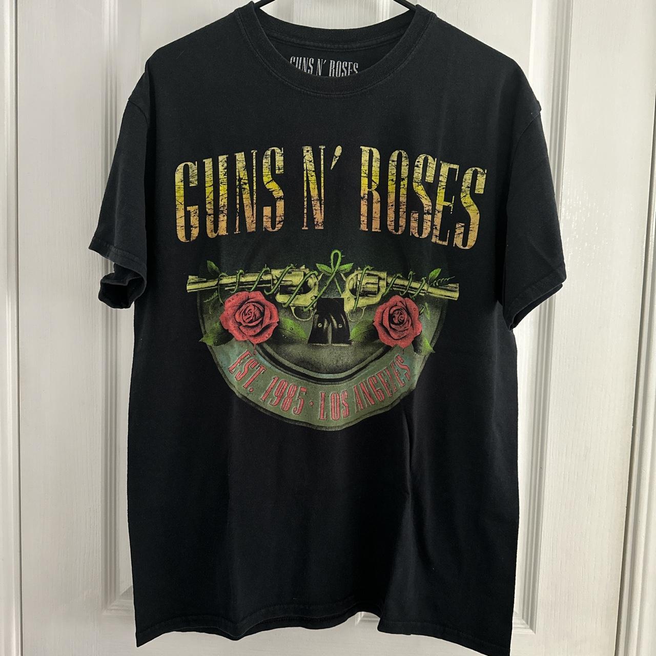 Guns N' Roses 2017 tour - Depop