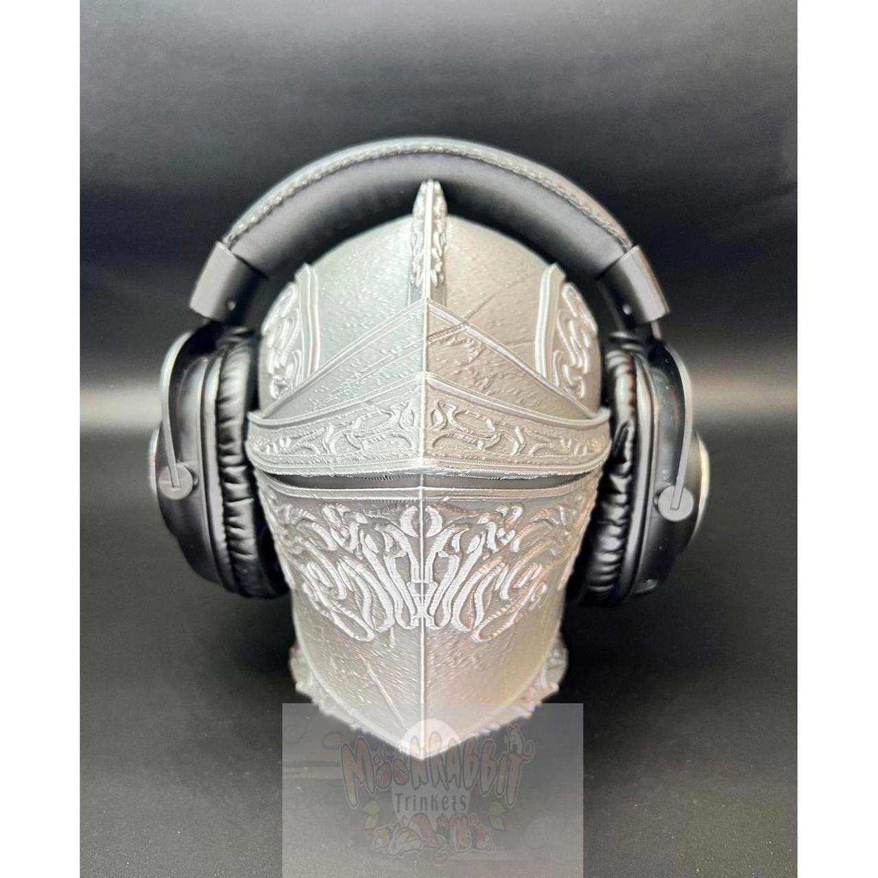 Drakeblood Knight Dark Souls Headphone Stand - Elden... | Depop