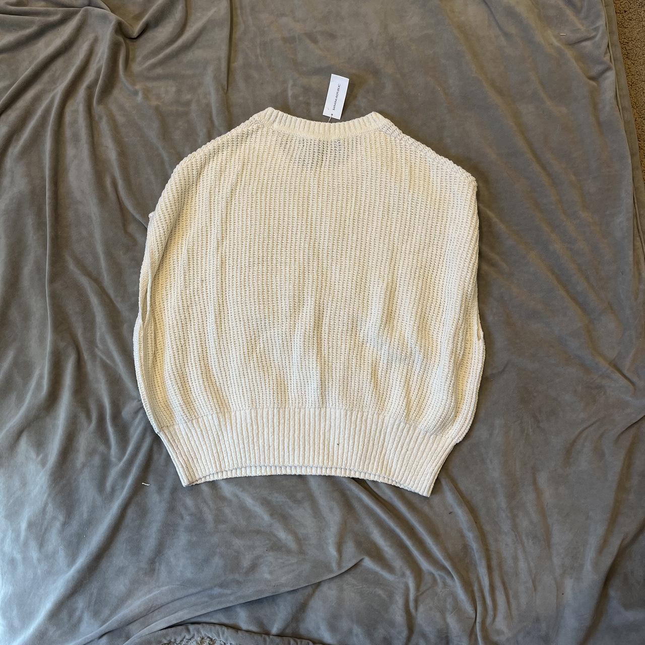 Banana Republic Women's Cream Top | Depop