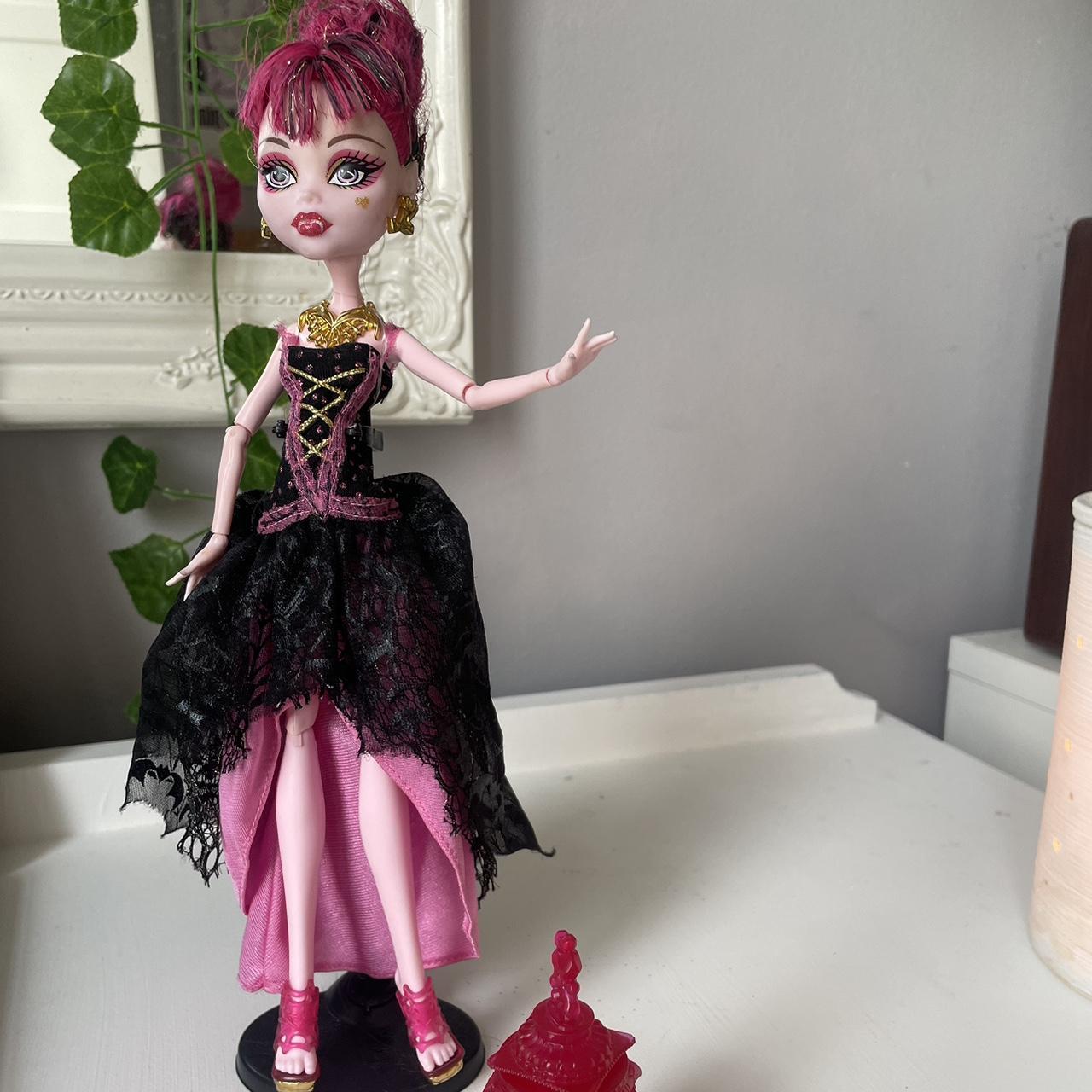 Draculara’13 wishes’ doll monster high. First wave.... - Depop