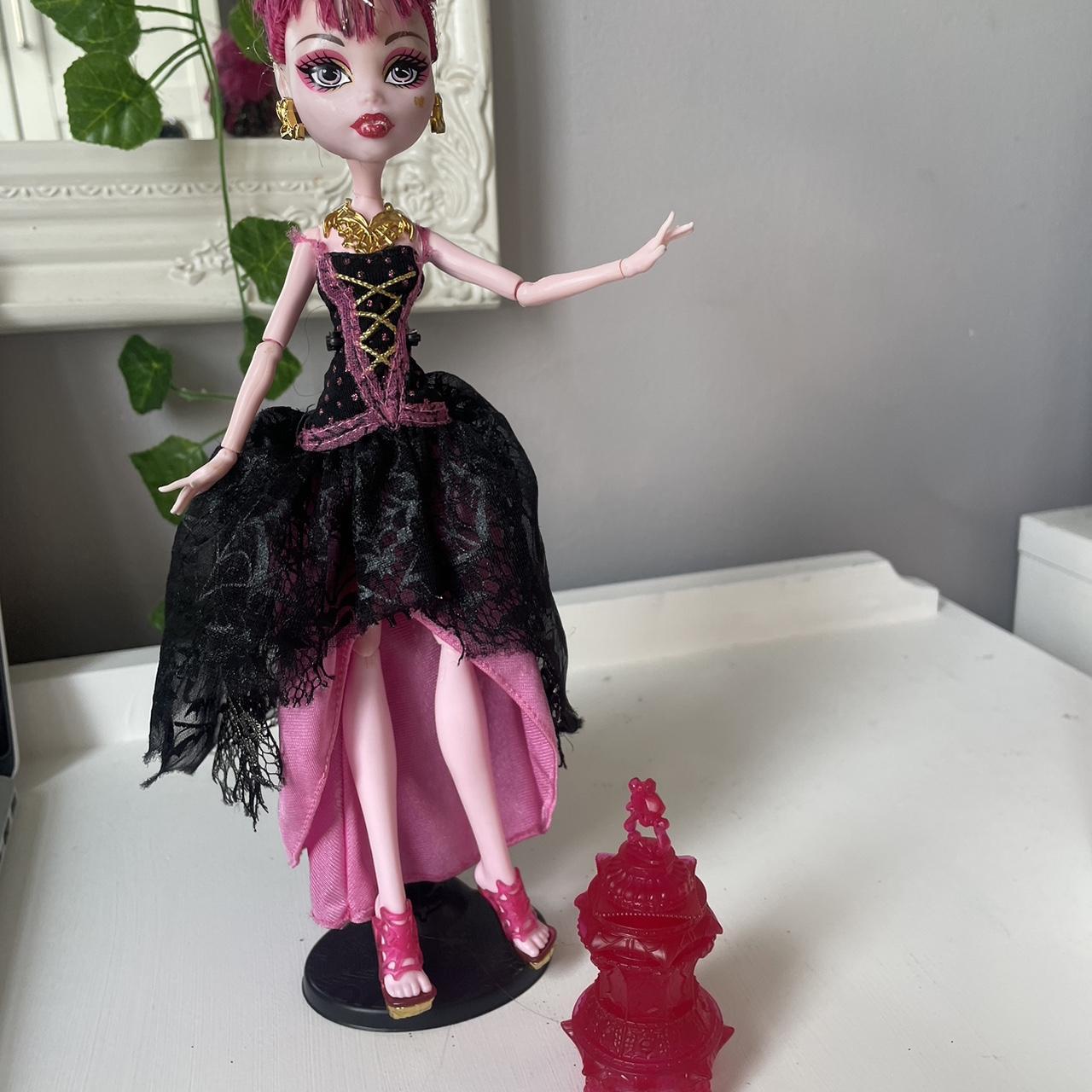 Draculara’13 wishes’ doll monster high. First wave.... - Depop