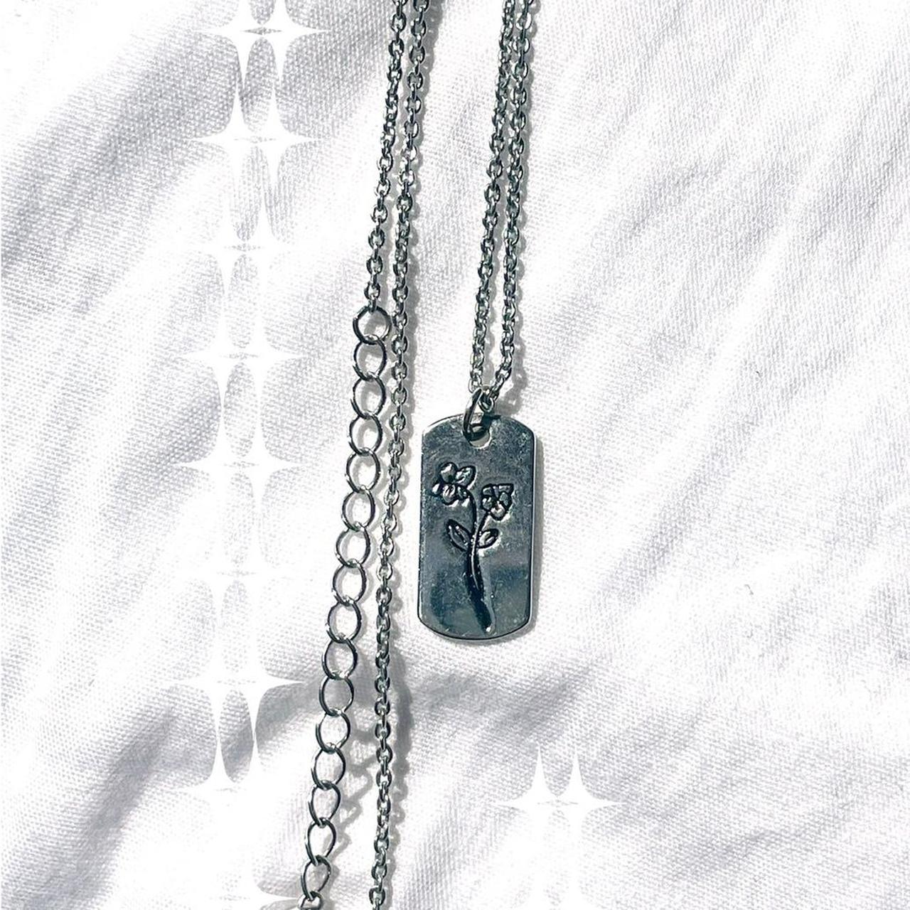 item listed by dolliella