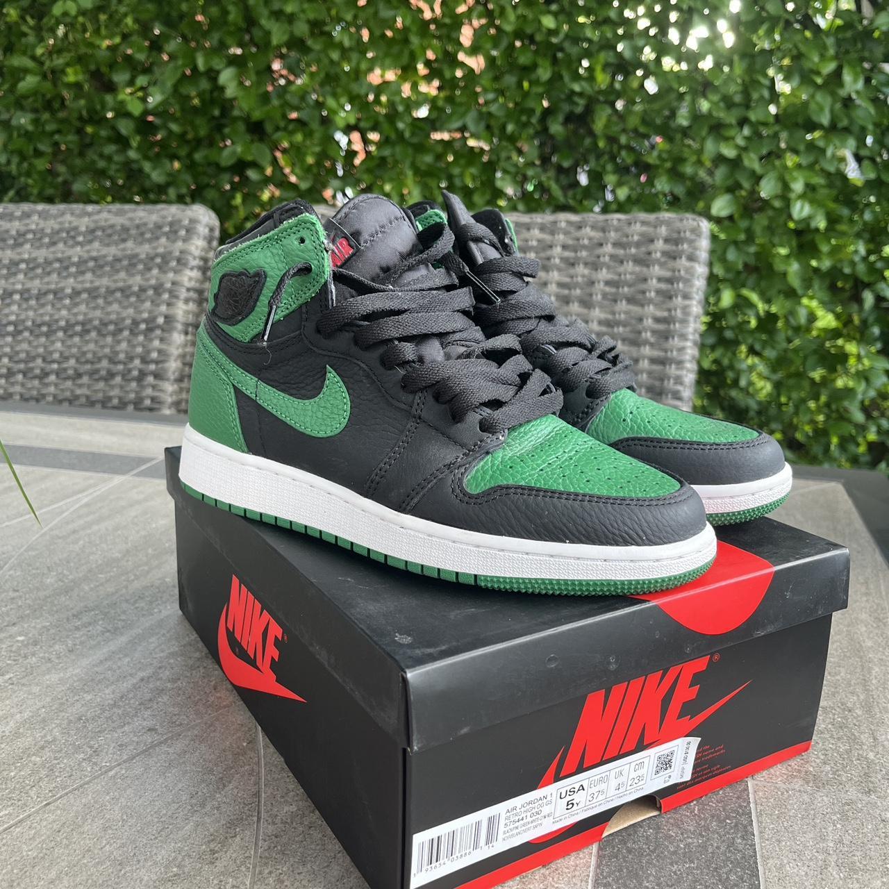 pine green gym red jordan 1