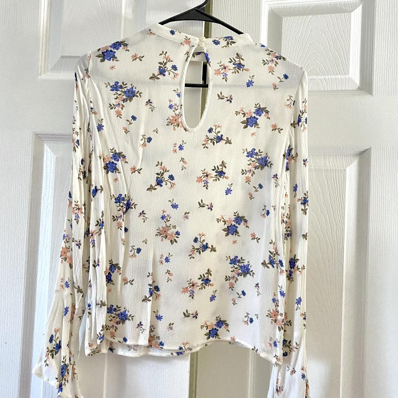 american eagle floral blouse