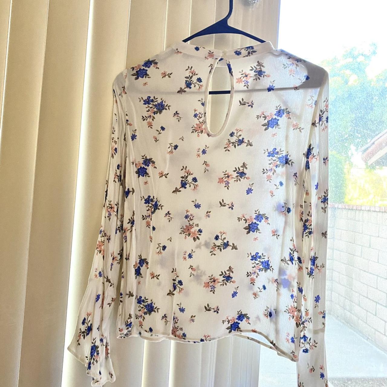 american eagle floral blouse