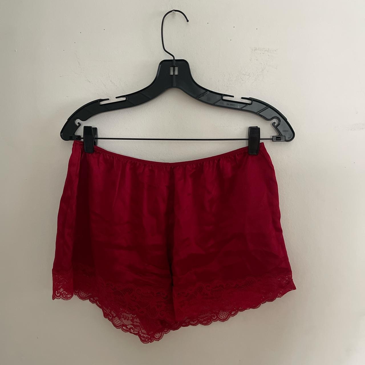 Intimissimi Women's Red and Burgundy Shorts | Depop