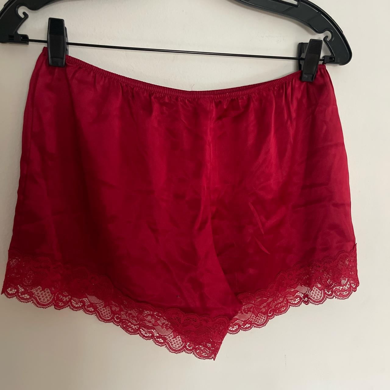 Intimissimi Women's Red and Burgundy Shorts | Depop